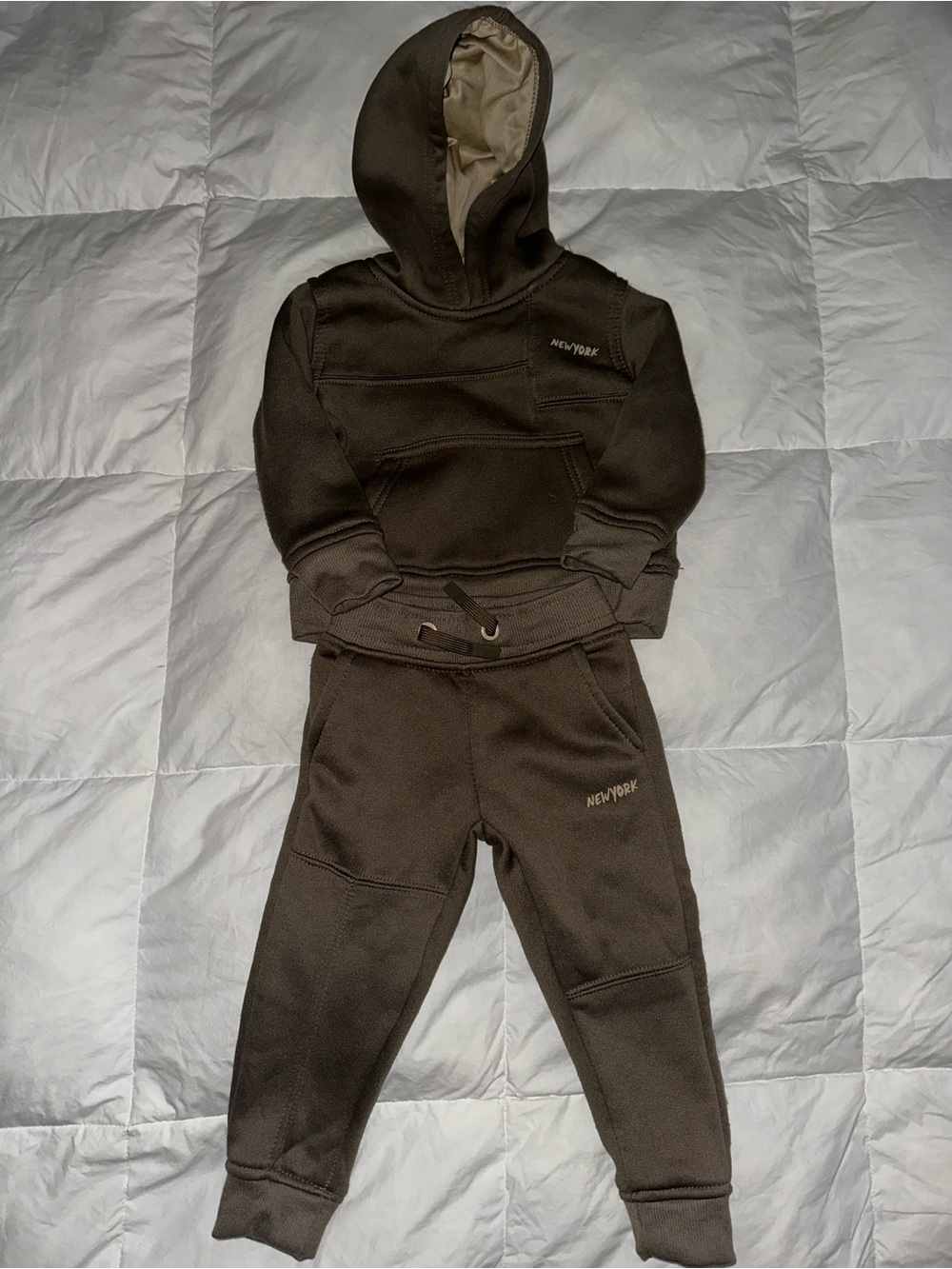 Kids 2T New York Brown Hoodie Jogger Set